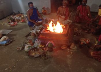 ବ୍ରାହ୍ମଣମାନଙ୍କ ଦ୍ବାରା କୋରନାର ଉପଶମ ନିମନ୍ତେ ହରିହରାତ୍ମକ ବିଶ୍ବଶାନ୍ତି ମହାଯଜ୍ଞ ଅନୁଷ୍ଠିତ