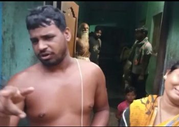 ପୂର୍ବ ଶତ୍ରୁତା କୁ କେନ୍ଦ୍ର କରି : ଗାଁ ଦାଣ୍ଡ ରେ ଗଡିଲା ମୁଣ୍ଡ