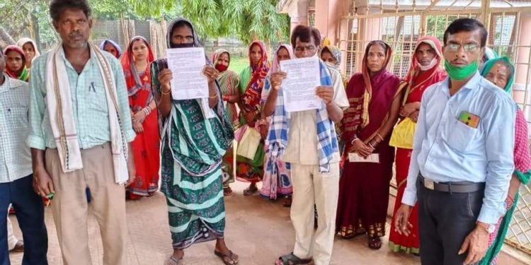 କେନ୍ଦ୍ର ସରକାରଙ୍କ ବିରୋଧରେ ଋଷିକୁଲ୍ୟା ରୟତ ମହାସଭାର ରାଷ୍ଟ୍ରପତିଙ୍କୁ ଦାବୀ ପତ୍ର  – ବେଗୁନିଆପଡା