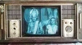 ଅଭିନଵ ଉପାୟରେ ଲୁଟ୍ କରିବା ପାଇଁ ଘୂରି ବୁଲୁଛନ୍ତି ଅଣ ଓଡ଼ିଆ ।