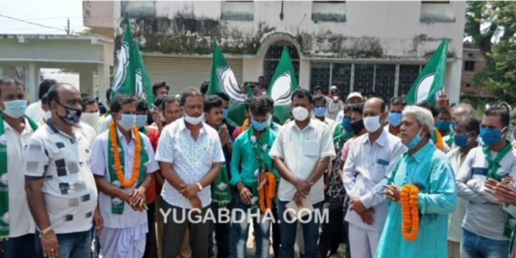 ବିଜେଡିରେ ମିଶିଲେ ଅନ୍ୟ ପାର୍ଟିର ଶତାଧିକ କର୍ମୀ – ବୁଗୁଡା