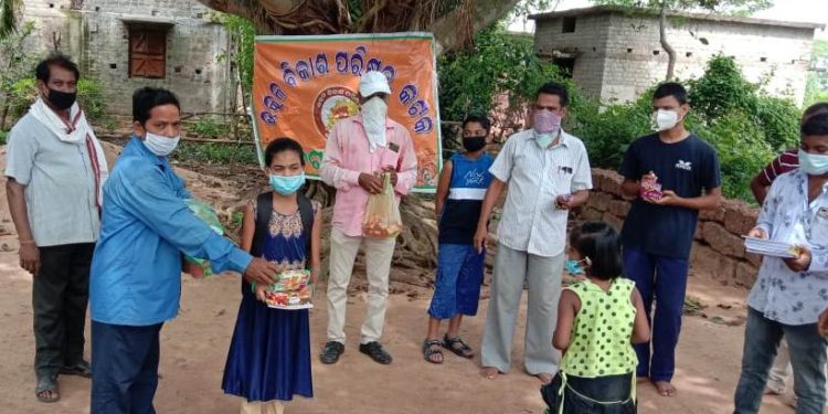 ଉତ୍କଳ ବିକାଶ ପରିଷଦ ପକ୍ଷରୁ ବିଭିନ୍ନ ସେଵାକାର୍ଯ୍ୟ ମଧ୍ୟମରେ ସେଵାସପ୍ତାହ ପାଳନ !