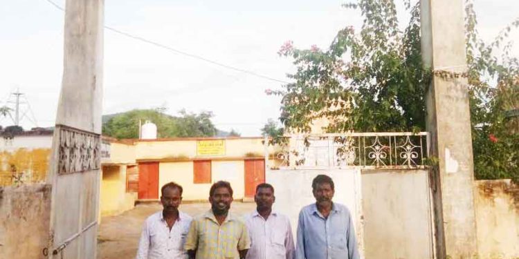 ୱ।ର୍ଡ ସଭ୍ୟ,ସଭ୍ୟାଙ୍କ ମାସିକ ବୈଠକ ବର୍ଜନ ; ଗ୍ରାମ ପଞ୍ଚାୟତରେ ମନମୁଖୀ ଅର୍ଥ – ବାଟମାରଣା  ଅଭିଯୋଗ