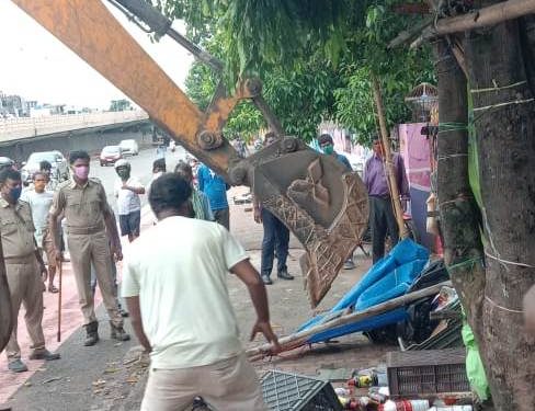 ମାନ୍ୟବର ସୁପ୍ରିମକୋର୍ଟ ଓ ହାଇକୋର୍ଟଙ୍କ ନିର୍ଦ୍ଦେଶକୁ ମାନୁନଥିବା ବିଏମ୍ସି କମିଶନରଙ୍କୁ ଗିରଫ କରାଯାଉ ନବୀନ ନିବାସ ଓ ବିଏମ୍ସି ଅଫିସ୍ ଘେରାଉ କରିବାକୁ ଚେତାବନୀ – ଭୁବନେଶ୍ୱର