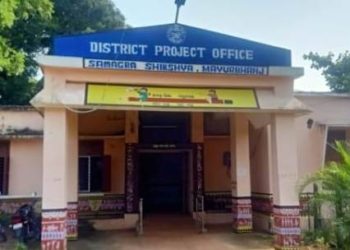 ୧୧୦୬ ସ୍କୁଲରେ ତାଲା ଝୁଲିବ