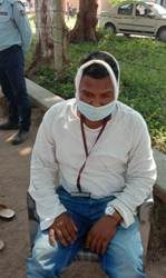 ଖଜୁରିଆକଟା ସ୍ବାସ୍ଥ୍ୟକେନ୍ଦ୍ରରେ ଛଅ ମଦୁଆଙ୍କ ଉନ୍ମୁକ୍ତ କାଣ୍ଡ ; କର୍ମଚାରୀଙ୍କୁ ମାରିଲେ ମାଡ : ଜଗୁଆଳୀ ଆହତ – ଜଣେ ଗିରଫ