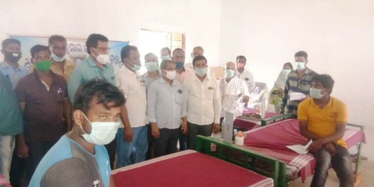 ସ୍ଵର୍ଗତ ପ୍ରଶାନ୍ତ କୁମାର ତାରିଣୀଙ୍କ ସ୍ମୃତିରେ ରକ୍ତଦାନ ଶିବିର ; ଜଣେ ମହିଳାଙ୍କ ସମେତ ୪୦ ଜଣଙ୍କ ରକ୍ତଦାନ