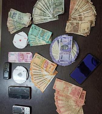 ୯ ଜୁଆଡ଼ି ଗିରଫ ; ୧୫ ହଜାର ୮ଶହ  ଟଙ୍କା ଜବତ