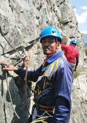 ଟି୨୦ ସିଜନ୍‌ରେ ଭାରତର ‘ରିଅଲ୍ ହିରୋ’ଙ୍କୁ ରୟାଲ ଚ୍ୟାଲେଞ୍ଜ ସ୍ପୋର୍ଟସ୍ ଡ୍ରିଙ୍କ୍‌ର ସାଲ୍ୟୁଟ୍‌ – ଭୁବନେଶ୍ୱର