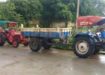 ବାଲି ବୋଝେଇ ଟ୍ରାକ୍ଟର ଜବତ  , ୨ଗିରଫ