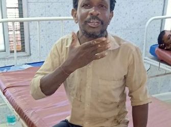 ଋଷିକୁଲ୍ୟା ନଦୀରେ ଭାସି ଯାଉଥିବା ଜଣେ ବ୍ୟକ୍ତିଙ୍କୁ ଉଦ୍ଧାର କଲେ ଅଗ୍ନିଶମ ବିଭାଗର ୨ କର୍ମଚାରୀ