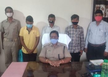 ପେକ୍ସ ସମ୍ପାଦକ ଙ୍କୁ ନକଲି ମାଓବାଦୀ ଧମକପୂର୍ଣ୍ଣ ମେସେଜ, ଟଙ୍କା ଦିଅ ନ ହେଲେ ମୁଣ୍ଡ କାଟ୍ – ପଦ୍ମପୁର