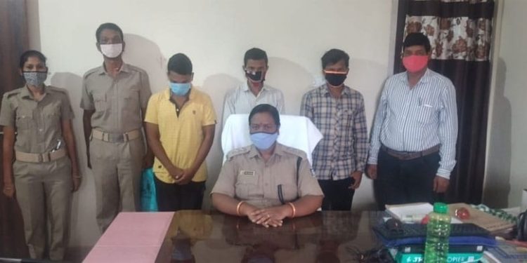 ପେକ୍ସ ସମ୍ପାଦକ ଙ୍କୁ ନକଲି ମାଓବାଦୀ ଧମକପୂର୍ଣ୍ଣ ମେସେଜ, ଟଙ୍କା ଦିଅ ନ ହେଲେ ମୁଣ୍ଡ କାଟ୍ – ପଦ୍ମପୁର