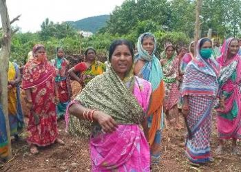 ମୂଳରୁ ଘର ଖଣ୍ଡେ ନାହିଁ ; ଛୁଆ ଖେଳିବାକୁ ପାର୍କ ତିଆରି , ବିରୋଧରେ ଧାରଣା ଦେଲେ ବୋରାପଦା ଗ୍ରାମବାସୀ