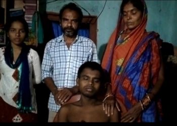 ଅସହ୍ୟ ଯନ୍ତ୍ରଣାରେ ଛଟପଟ ଅଜିତ ; ଦୁଇଟି କିଡ଼ନୀ ଖରାପ : ଆର୍ଥିକ ଅନାଟନ ମଧ୍ୟରେ ପରିବାର ଲୋକ