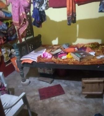 ଲଗାତାର ଲୁଟ ତରାବୋଇରେ ପୁଲିସର ପାରିବାପଣିଆକୁ ନେଇ ଗ୍ରାମବାସୀ କ୍ଷୁବ୍ଧ