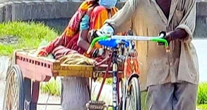 ଆମ୍ବୁଲାନସ ଭଡା ଦବାକୁ ପାଖରେ ପଇସା ନାହିଁ  –  ଭଗବାନ ତୁମେ ମିଛ !!!