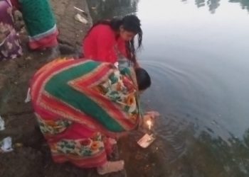 ।। କାର୍ତ୍ତିକ ପୂର୍ଣ୍ଣିମାରେ ଶ୍ରଦ୍ଧାଳୁ ଡ଼ଙ୍ଗା ଭସେଇ ବ୍ରତ ଉଜାପିତ କଲେ ।।