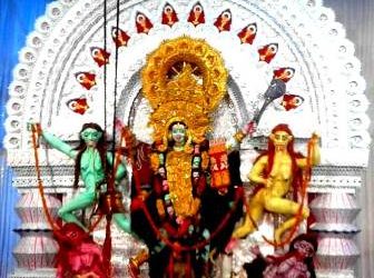 ଦୀପରେ ଆଲୋକିତ ଓ ବଡ ବଡୁଆ ହୋ….ଡାକରେ ପ୍ରକମ୍ପିତ ହେଲା ଗାଁ ବୃନ୍ଦାବତୀ ମୂଳରେ ମୁରୁଜ ଓ ଆଲୋକମାଳରେ ସଜ୍ଜିତ ହୋଇଛି ଆବାସ କରୋନା ଲାଗି ଫିକା ପଡିଲା କାଳି ପୂଜା