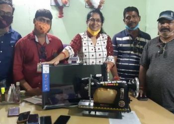 ଜନ କଲ୍ୟାଣ ସେବା ଟ୍ରଷ୍ଟ ପକ୍ଷରୁ ବରଗଡ଼ ମୂଖ୍ୟ କାରାଗାରକୁ ଟିଭି ଓ ସିଲେଇ ମେସିନ ପ୍ରଦାନ – ବରଗଡ