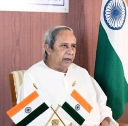 ସ୍ବାଭିମାନ ଅଞ୍ଚଳ ପାଇଁ ମୋବାଇଲ ଫୋନ ବଣ୍ଟନ ; ୨୧୫ କୋଟି ଟଙ୍କାକୁ ବୃଦ୍ଧି  ସ୍ପେଶାଲ ପ୍ରାଇଜ୍ : ହିଂସା ଛାଡି ମୁଖ୍ୟଧାରାକୁ ଫେରିବାକୁ ବାମପନ୍ଥୀ ଉଗ୍ରବାଦୀଙ୍କୁ ମୁଖ୍ୟମନ୍ତ୍ରୀଙ୍କ ଆହ୍ବାନ