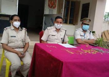 ଚୋରୀ ନାଟକର ପର୍ଦ୍ଦାଫାସ୍ : ସୁନା ଓ ରୂପା ଅଳଙ୍କାର ହସ୍ତାନ୍ତର