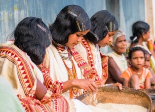 ଭର୍ଚୁଆଲ୍‌ ଟୁର୍‌ରେ ଓଡ଼ିଶାର କୁଟିଆକନ୍ଧଙ୍କ ପାରମ୍ପରିକ କଳା ଓ କଳାସାମଗ୍ରୀ