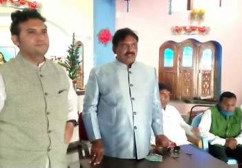 ଗଜପତି ଜିଲ୍ଲା ଗୁମ୍ମା ବ୍ଲକର ବିଭିନ୍ନ ଦୁର୍ଗମ ଆଦିବାସୀ ଅଧ୍ୟୁଷିତ ଅଞ୍ଚଳ ଗସ୍ତ କରି ଜନସାଧାରଣ ଙ୍କୁ ଖ୍ରୀଷ୍ଟମାସ ଓ ନୂତନ ବର୍ଷର ଅଭିନନ୍ଦନ ଜଣାଇଲେ 