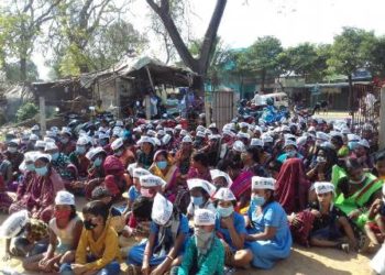 ସରକାରୀ ସ୍କୁଲ ବନ୍ଦ ପ୍ରତିବାଦ ରେ ଆମ ଆଦମୀ ପାର୍ଟି ପକ୍ଷରୁ ଧାରଣା