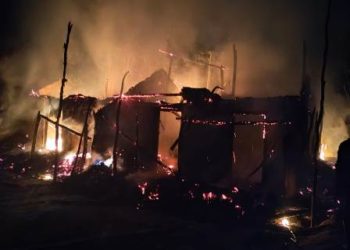 ଅଗ୍ନିକାଣ୍ଡରେ ୨ ପରିବାରର ୪ ବଖରା ପାଉଁଶ : ଧନସମ୍ପତ୍ତି ନଷ୍ଟ