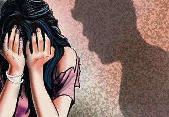 !! ପଡ଼ୋଶୀ ସାଜିଲା ବଇରୀ ; ୭ ବର୍ଷର ନାବାଳିକାକୁ ଦୁଷ୍କର୍ମ କରି ଆଇନଜୀବୀ ଗିରଫ !!