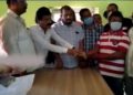 ତ୍ରୁଟିପୂର୍ଣ୍ଣ ଅସ୍ତ୍ରୋପ୍ରଚାର ପାଇଁ ମହିଳାଙ୍କ ମୃତ୍ୟୁ ଘଟଣା । କ୍ଷତିପୂରଣ ପ୍ରତିଶ୍ରୁତି ମିଳିବା ପରେ ଧାରଣା ପ୍ରତ୍ୟାହୃତ ।