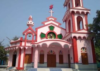 ପାରଳାଖେମୁଣ୍ଡି ସ୍ଥିତ ବିଭିନ୍ନ ଚର୍ଚ୍ଚରେ ପବିତ୍ର ବଡ଼ ଦିନ ପାଳିତ