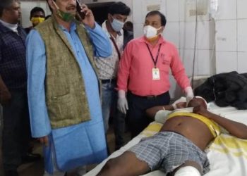 ମହାନତାର ପରିଚୟ ଦେଲେ ମନ୍ତ୍ରୀ ସମୀର ଦାସ -ଦୁର୍ଘଟଣାଗ୍ରସ୍ଥ ବ୍ୟକ୍ତିକୁ ଦୁର୍ଘଟଣା ସ୍ଥଳରୁ ଆଣି କ୍ୟାପିଟାଲ ହସ୍ପିଟାଲରେ ଭର୍ତିକଲେ