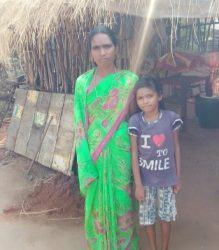 ଅସହାୟ ଗରିବ ପରିତ୍ଯକ୍ତ ମହିଳାଙ୍କ ପ୍ରତି ପ୍ରଧାନମନ୍ତ୍ରୀ ଆବାସ ସାତସପନ