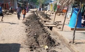 ମର୍ଲବାଠାରେ ପଂଚାୟତ ପକ୍ଷରୁ ସ୍ଵଛଭାରତ ନାଳ ସଫେଇ