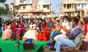 ହିଞ୍ଜିଳିକାଟୁ ପୌରାଂଚଳର ୧୨ଓ ୧୬ନଂ ୱାର୍ଡ଼ରେ ସ୍ୱଚ୍ଛ ସର୍ବେକ୍ଷଣ ଅଭିଯାନ ନୃତ୍ୟ ଓ ଗୀତ ମାଧ୍ୟମରେ ସ୍ୱଚ୍ଛତାର ବାର୍ତା ଦେଲେ କୁନି କଳାକାର