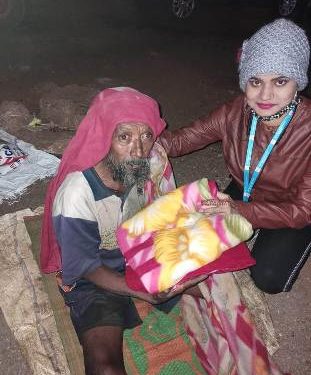 ଆର୍. ଆର୍.ସି ଫାଉଣ୍ଡେସନ୍ ତରଫ ରୁ ଅସହାୟ ଙ୍କୁ କମ୍ବଳ ବଣ୍ଟନ