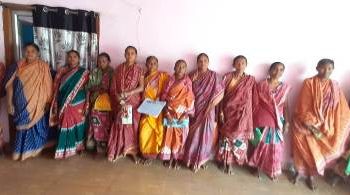 ପ୍ରଧାନମନ୍ତ୍ରୀ କିଶାନ ସମ୍ମାନ ନିଧି ର ଟଙ୍କା ଯୋଗାଇ ଦେବା ପାଇଁ ମହିଳା ଚାଷୀଙ୍କ ଦାବି