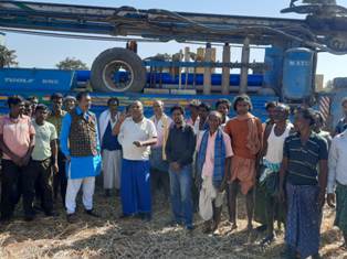 ଚାଷୀଙ୍କ ଦ୍ବାରା ୨୪ ଘଣ୍ଟା ଧରି ଡିପ୍ ବୋରୱେଲ ଗାଡି ଓ ଜେଇ ଅଟକ