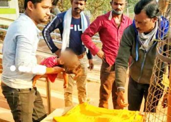 ଭୁବନେଶ୍ୱର ମୋ ବସ ଟର୍ମିନାଲ ରୁ ମୁମୂର୍ଷୁ ଅବସ୍ଥାରେ ଶିଶୁପୁତ୍ର ଉଦ୍ଧାର