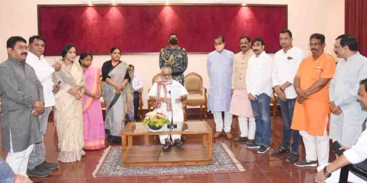 କେନ୍ଦ୍ରସରକାରଙ୍କ ଫ୍ଲାଗସିପ୍ ପୋଗ୍ରାମଙ୍କୁ କୋ ବ୍ରାଣ୍ଡିଂ ନ କରି ଫଳକରେ ପ୍ରଧାନମନ୍ତ୍ରୀ ଆବାସ ଯୋଜନା ଲେଖନ୍ତୁରାଜ୍ୟ ସରକାର : ସମୀର ମହାନ୍ତି