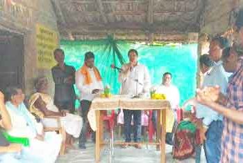 ଗ୍ରାମ ପରିଦର୍ଶନ କରିବା ସହ ଲୋକଙ୍କ ସମସ୍ୟା ବୁଝିଲେ – ଦଶପଲ୍ଲା ବିଧାୟକ