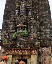 ମହେନ୍ଦ୍ରଗିରି ଶିଖରରେ ମଦ ମାଛ ମାଂସର ଆସର