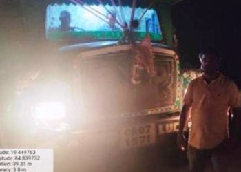 ପଥର ବୋଝେଇ ଟ୍ରକ୍‌ରୁ ୨ଲକ୍ଷ ଟଙ୍କା ଜୋରିମାନା ଆଦାୟ