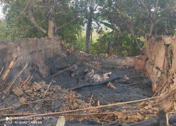 ରାଜନଗର ବ୍ଲକ :  ବଟକୃଷ୍ଣ ଓ ପଞ୍ଚାନନଙ୍କ ବାସ ଗୃହ ଓ ଜୀବନ୍ତ ଗାଈ ଗୋରୁ 5ଟି ଜଳିପୋଡି ପାଉଁଶ