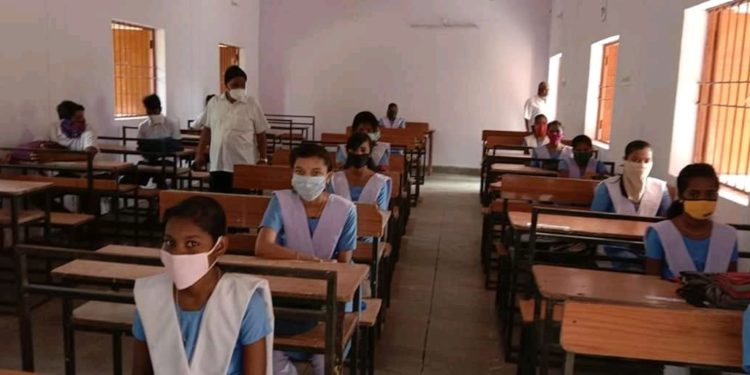 କୋଭିଡ୍ ଗାଇଡ ଲାଇନ ଅନୁସାରେ ପାଠପଢ଼ା ଆରମ୍ଭ ହେବ – ଓଡ଼ଗାଁ