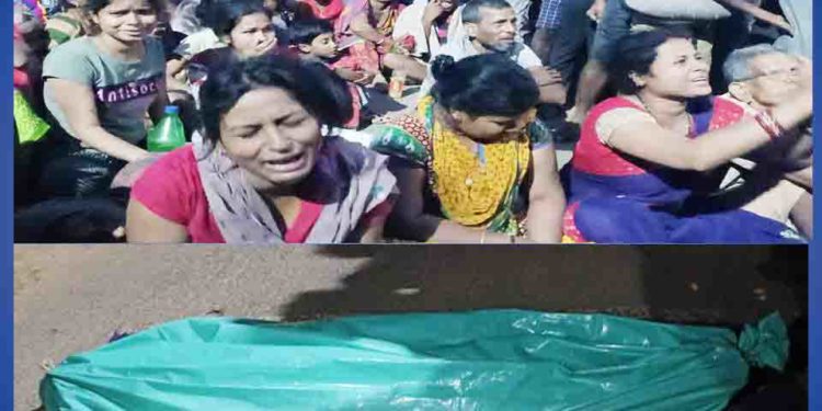 ରଣପୁର : ଧାନ ଧୂଷ ଉଡିବାକୁ କେନ୍ଦ୍ର କରି ; ଜଣେ ମୃତ ଆସାମୀ କୁ ଗିରଫ ଓ କ୍ଷତି ପୂରଣ ଦାବୀରେ ଗ୍ରାମବାସୀ ଙ୍କ ରାସ୍ତା ରୋକ