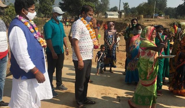 ମନ୍ତ୍ରୀ ତୁଷାରକାନ୍ତି ବେହେରାଙ୍କ ମାଲକାନଗିରି ଜିଲ୍ଲା ଗସ୍ତ : ବିଭିନ୍ନ ଉନ୍ନୟନ କାର୍ଯ୍ୟର କଲେ ସମୀକ୍ଷା