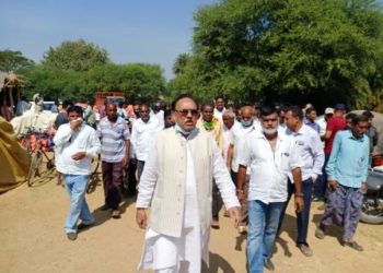 ମଣ୍ଡିରୁ ଧାନ ଉଠିବା ଦାବିରେ , ରାସ୍ତା ରୋକ କଲେ ଚାଷୀ  ନର୍ଲା  – ବିଧାୟକଙ୍କ ହସ୍ତକ୍ଷେପ ପରେ ହଟିଲା ରାସ୍ତାରୋକ